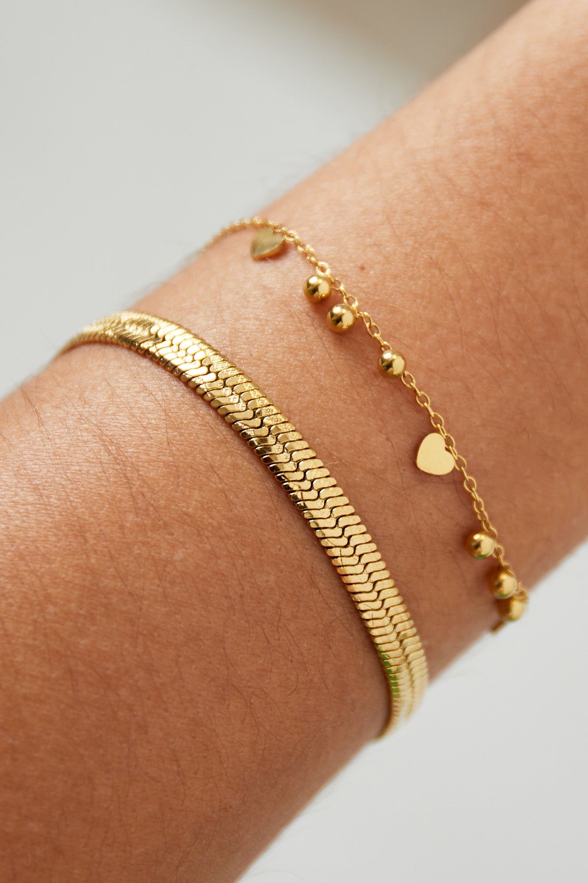 Visgraat armband goud